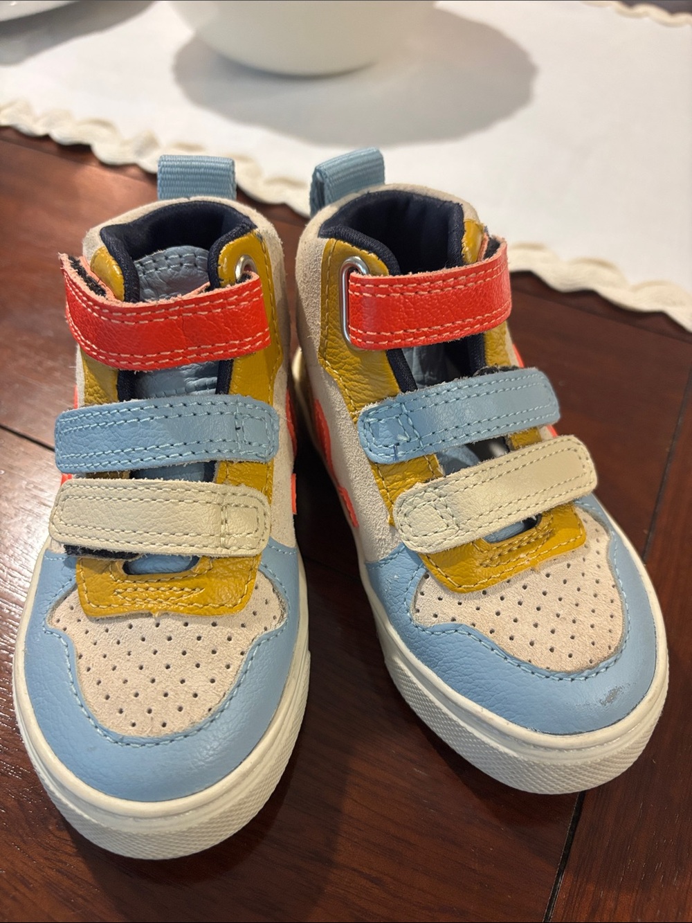 Veja “Make My Lemonade” Suede and Leather Sneaker SOLD OUT size 8.5 toddler - Picture 2 of 6